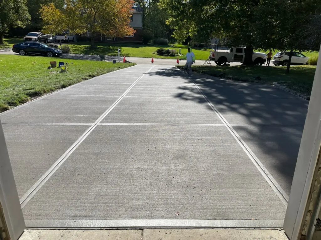 An image of a concrete driveway